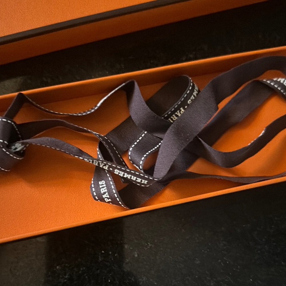 Apple Watch Hermès Box - Picture 5 of 5
